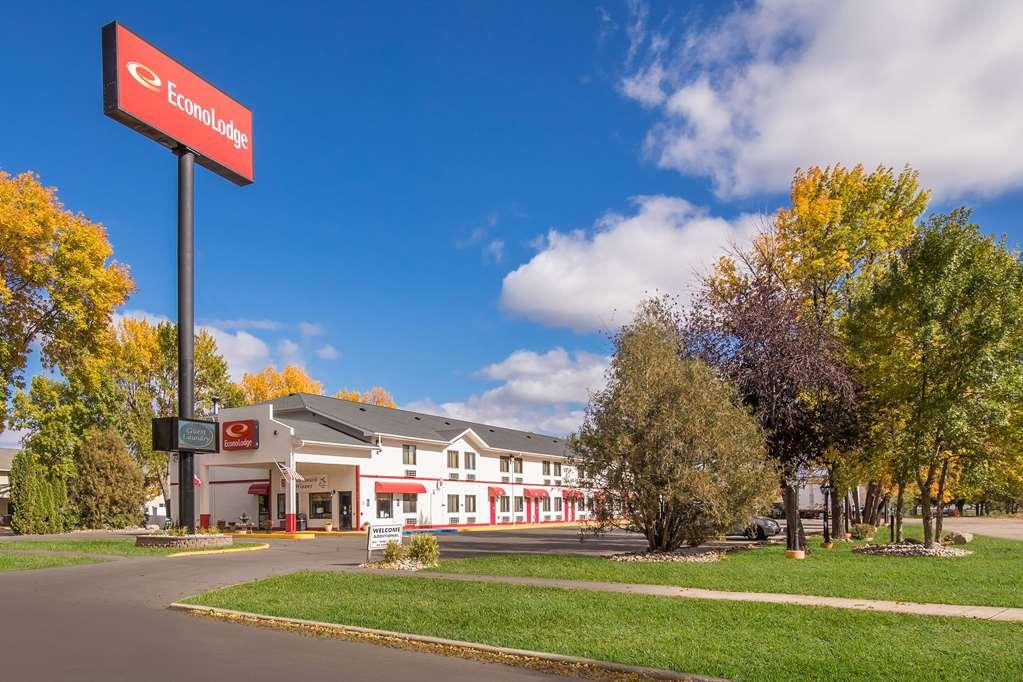 Econo Lodge Grand Forks Exteriör bild