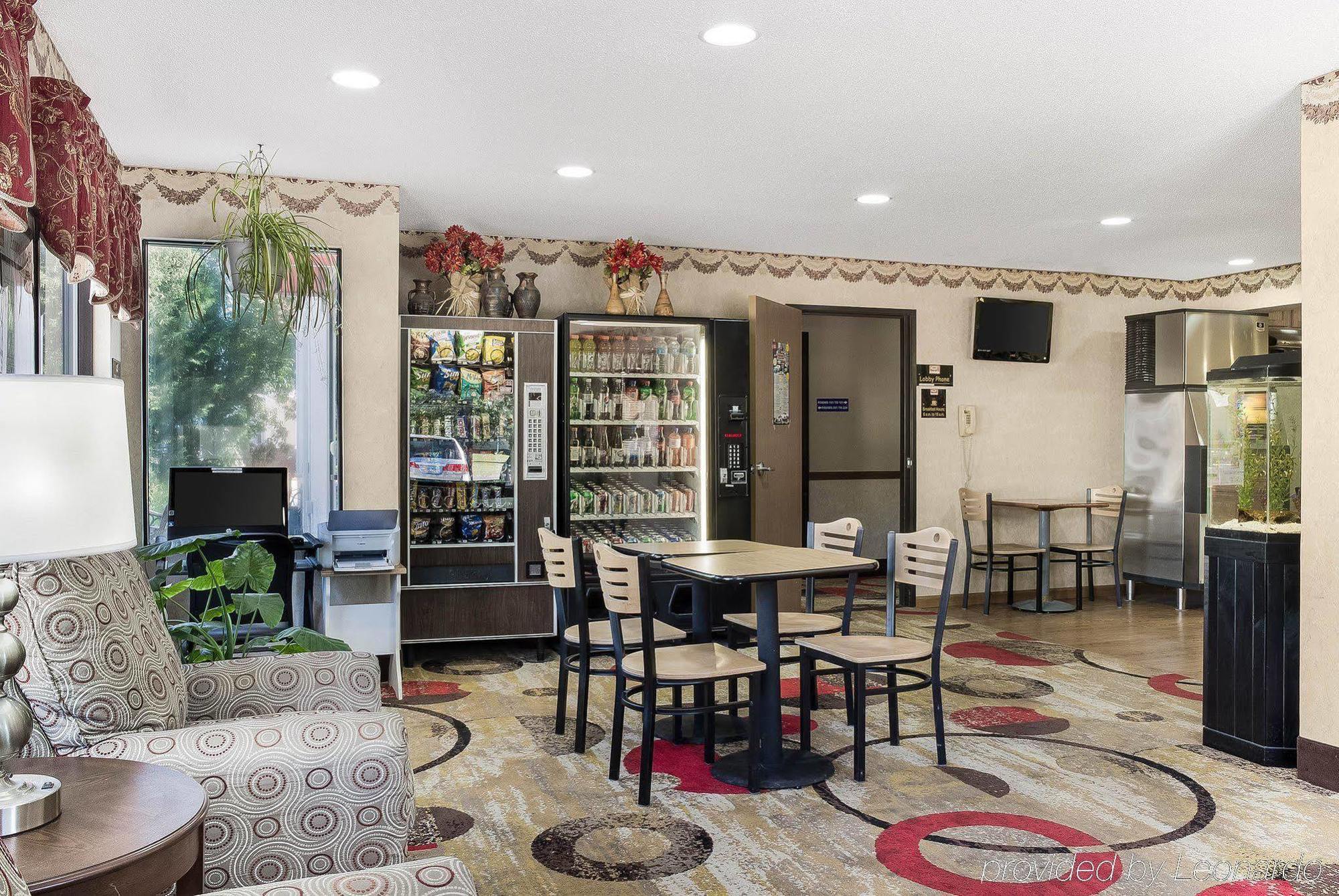 Econo Lodge Grand Forks Exteriör bild