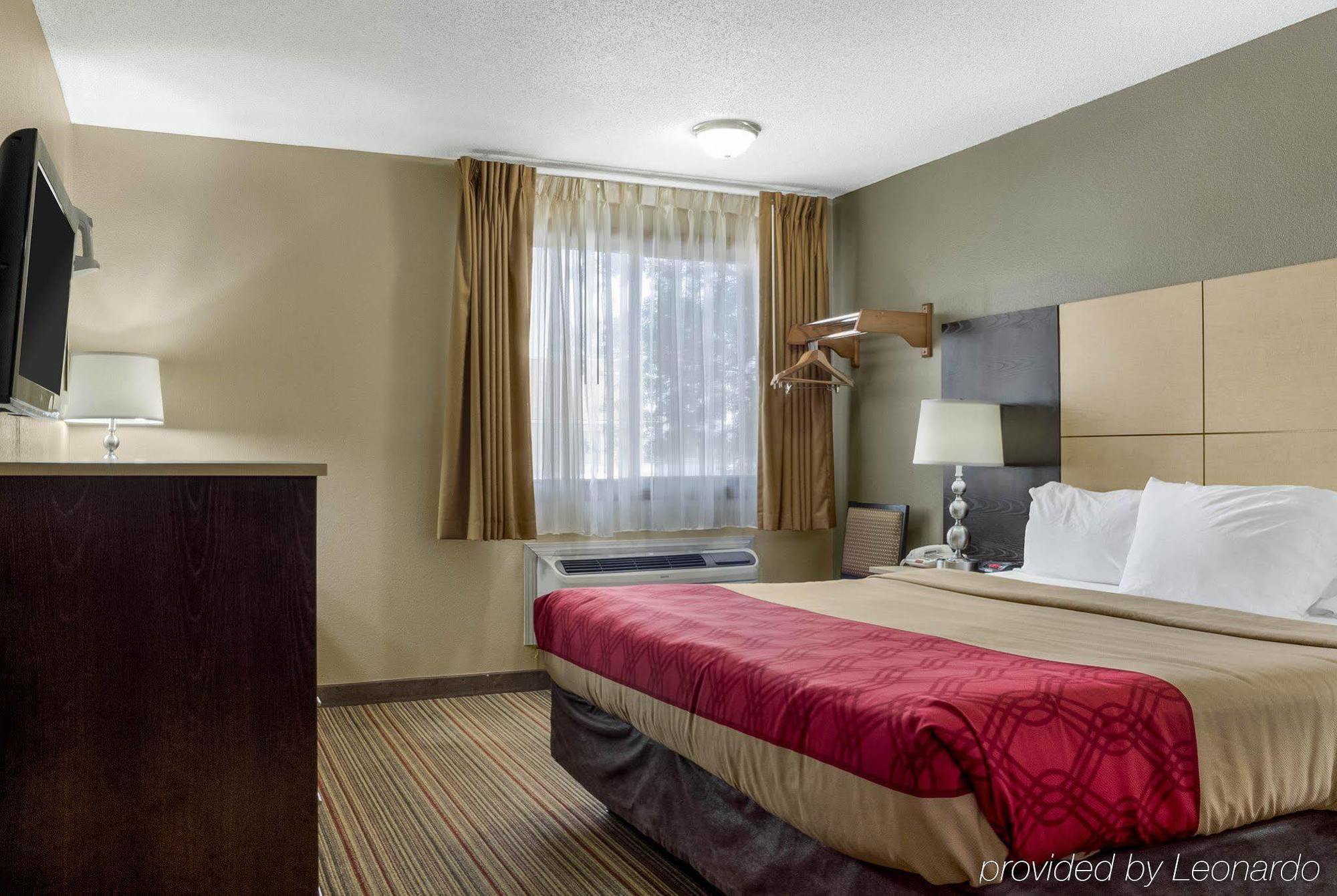 Econo Lodge Grand Forks Exteriör bild
